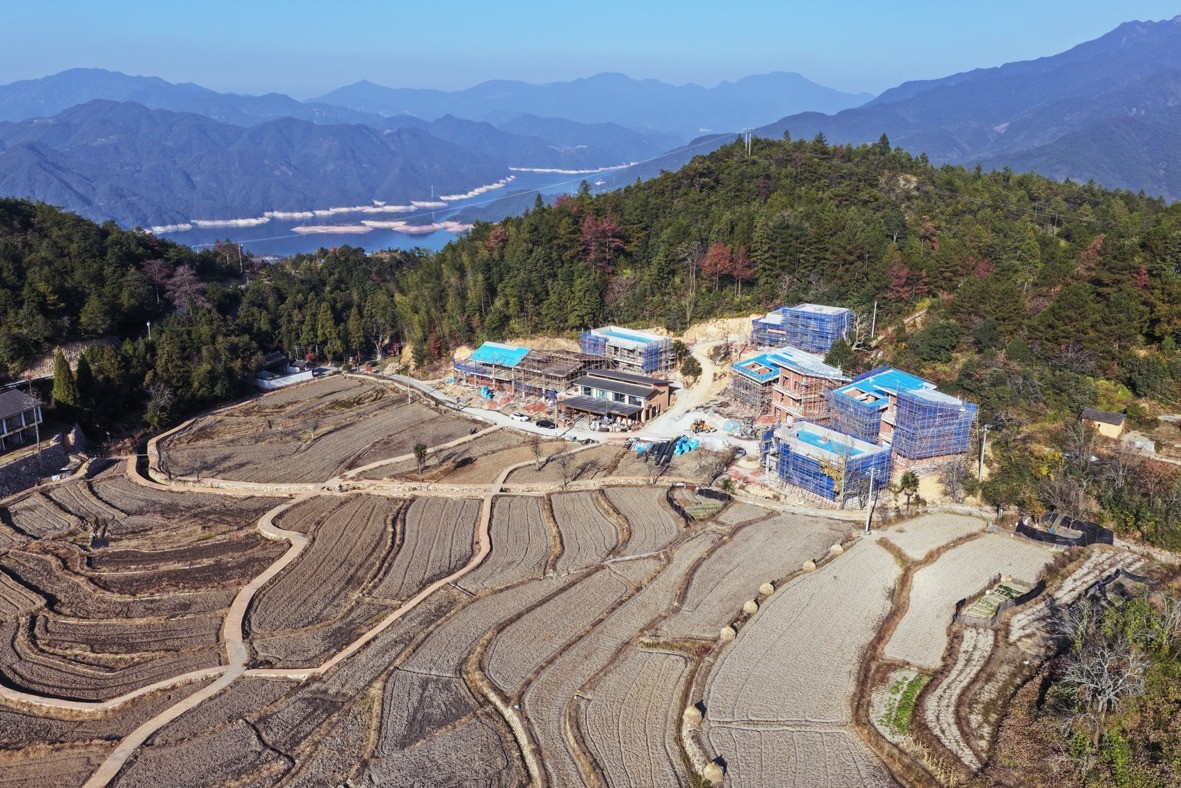 赤石乡南山湖村 | 民宿建设