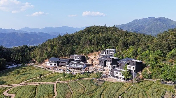 赤石乡南山湖自然村“宿野”稻田创...