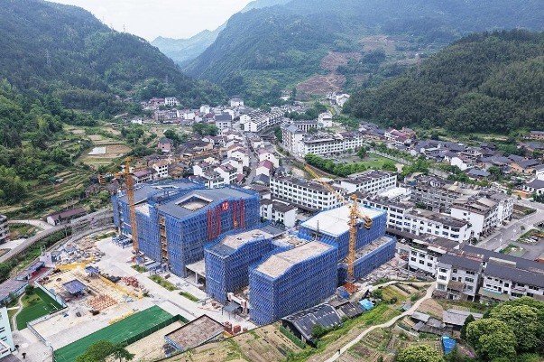 梅源中学校舍提升改造工程
