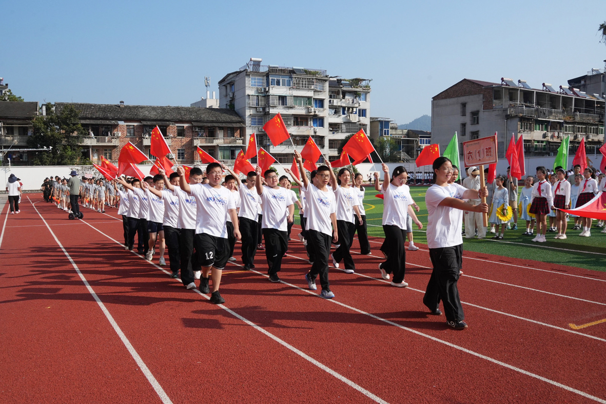云和各中小学陆续举办校园田径运动会